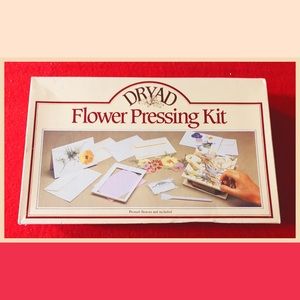 Flower Pressing Kit NWOT